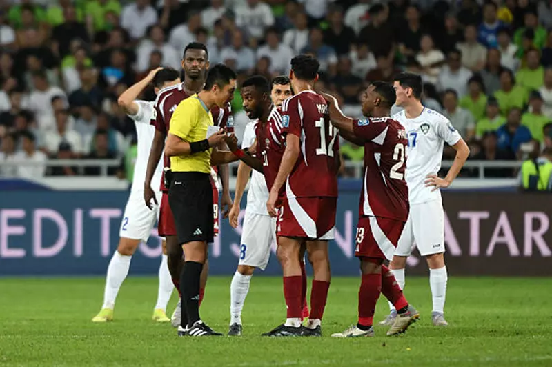 أوزبكستان تتفوق على قطر بثلاثية في ختام تصفيات كأس العالم 2026