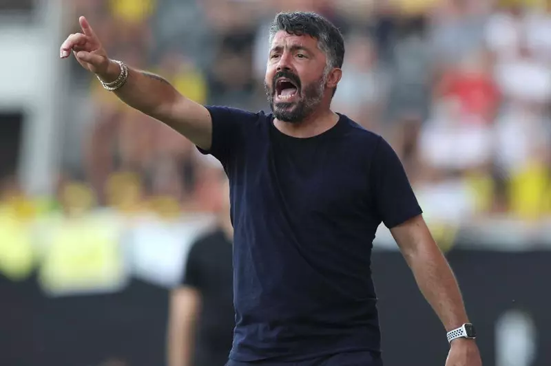 جاتوزو في صدارة المرشحين لتولي قيادة المنتخب الإيطالي بعد اجتماع بوفون