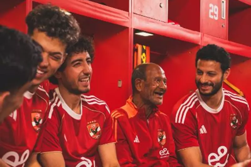 قميص الأهلي في كأس العالم للأندية: 20 عاماً من التطورات المثيرة والجدل
