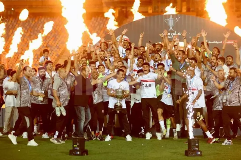 كأس مصر: تميمة حظ الزمالك تقدم 5 من 7 هدايا مميزة (فيديو)