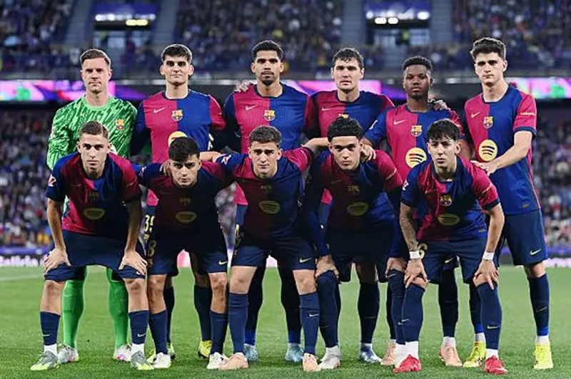 يويفا يفرض غرامة على برشلونة بسبب مخالفات مالية